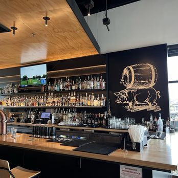 Crockettʻs Public House in Maple Valley Washington